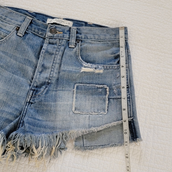 Abercrombie & Fitch Distressed Jean Shorts - Picture 10 of 14